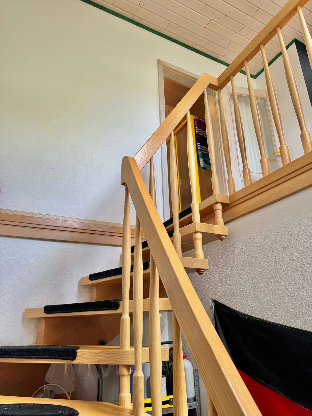 2 Etagen, 2 PKW-Stellpl&auml;tze, 2 B&auml;der, Loggia